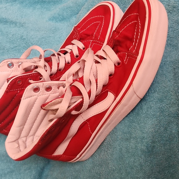 Vans - Picture 2 of 3